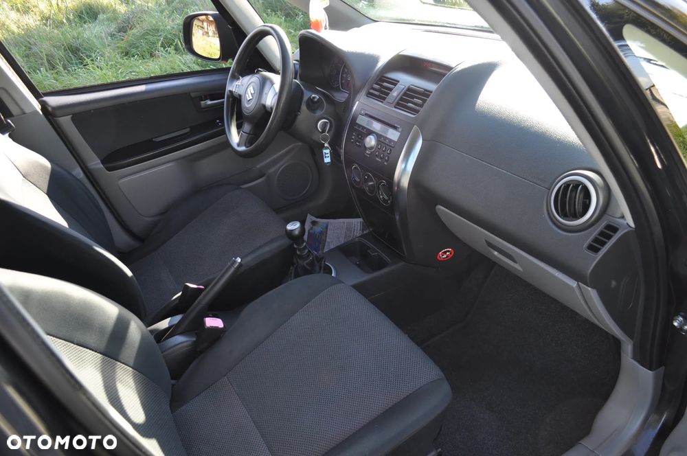 Suzuki SX4 1.9 DDiS 4WD GS / Premium - 4