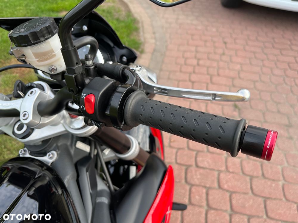 Triumph Street Triple - 23