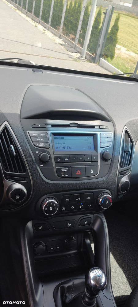 Hyundai ix35 1.6 2WD Fifa World Cup Edition - 15