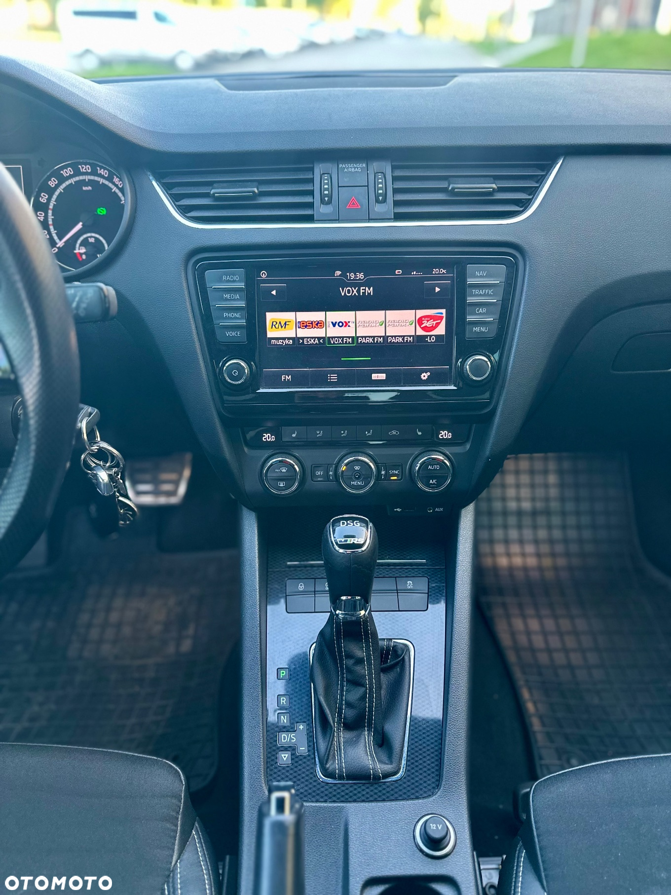 Skoda Octavia 2.0 TDI DSG RS - 18