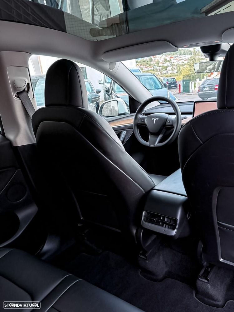 Tesla Model Y Long Range Tração Integral — fotografia 14