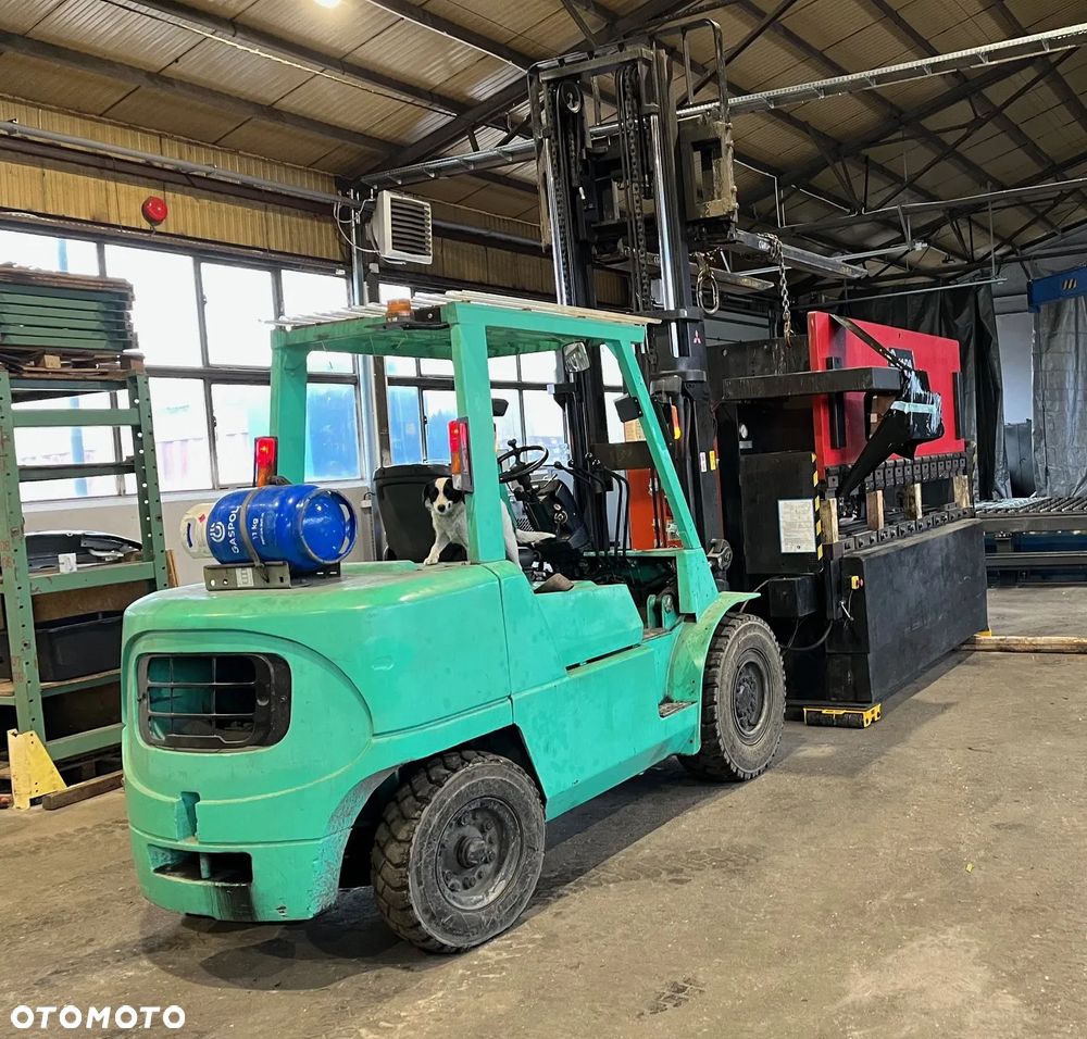 Mitsubishi FG45K2 - 9