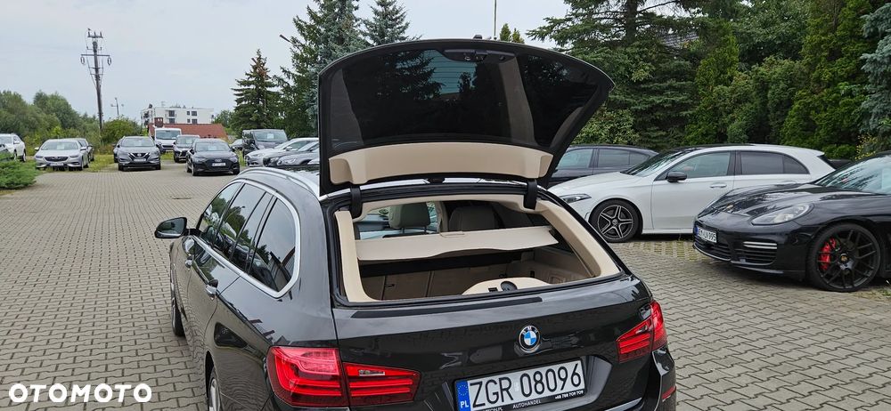 BMW Seria 5 530d Touring Modern Line - 23