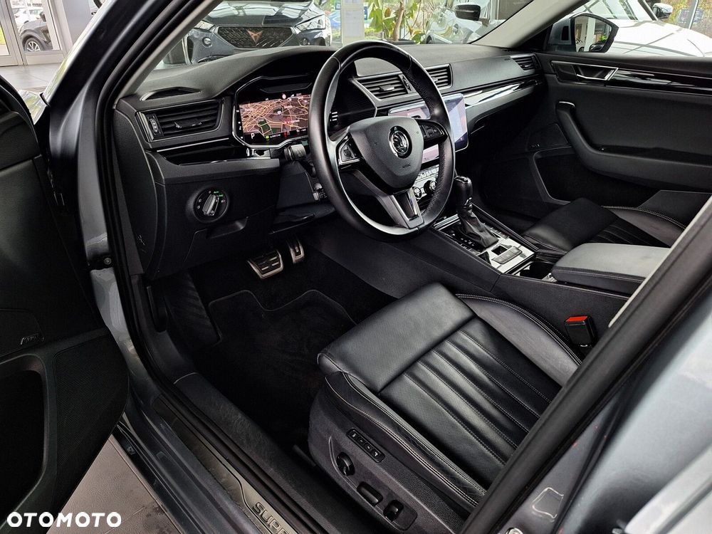 Skoda Superb 2.0 TDI SCR 4x4 L&K DSG - 17