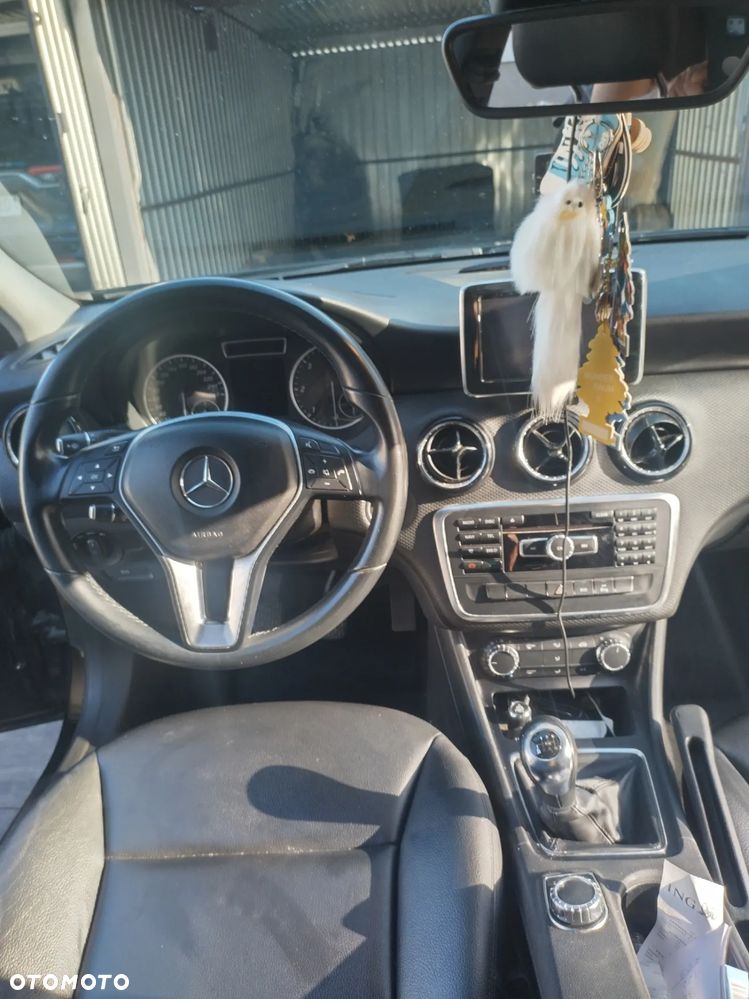Mercedes-Benz Klasa A 180 d AMG Line - 7