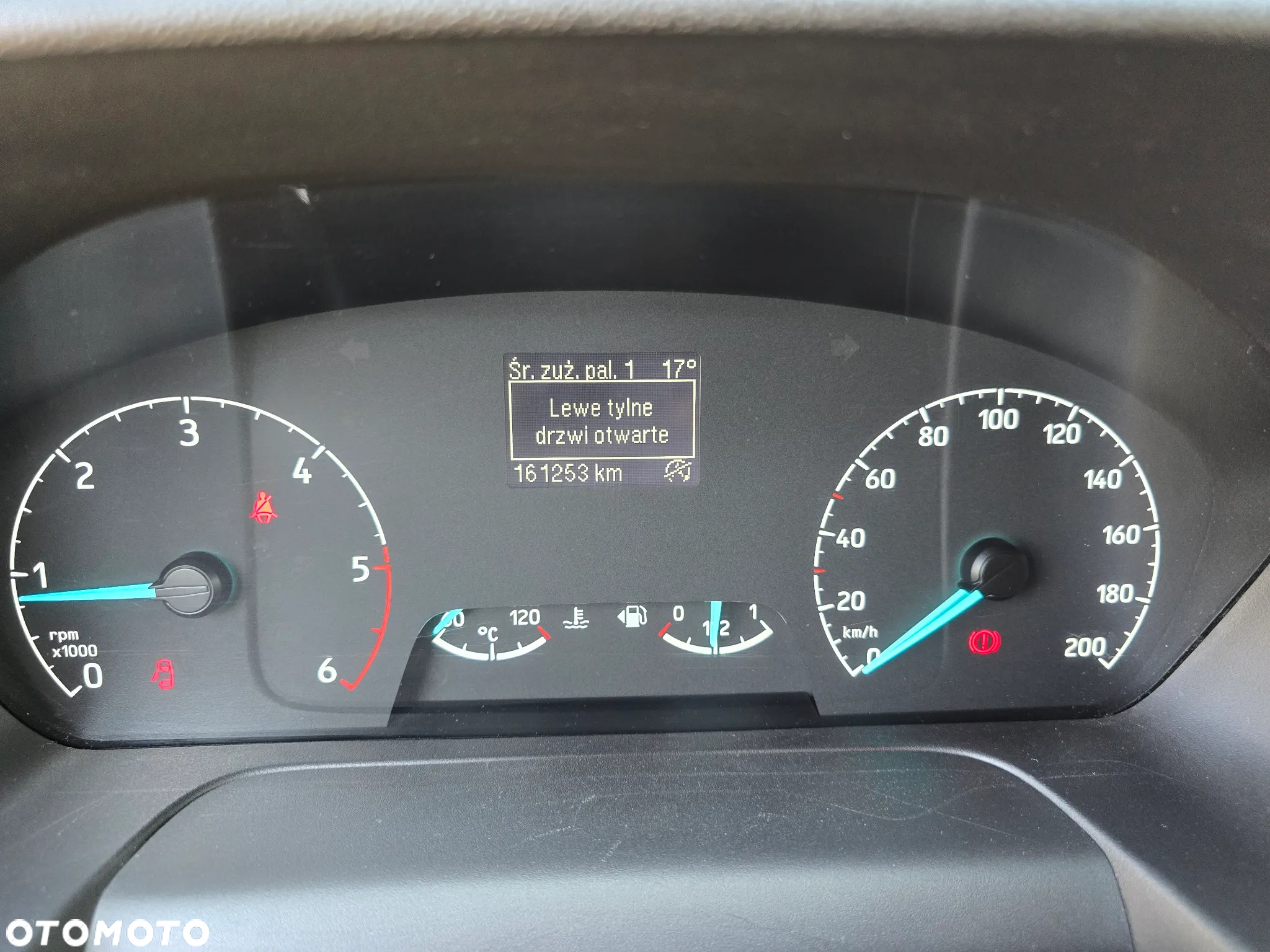 Ford Tourneo Custom 2.0 EcoBlue L1 Titanium - 12