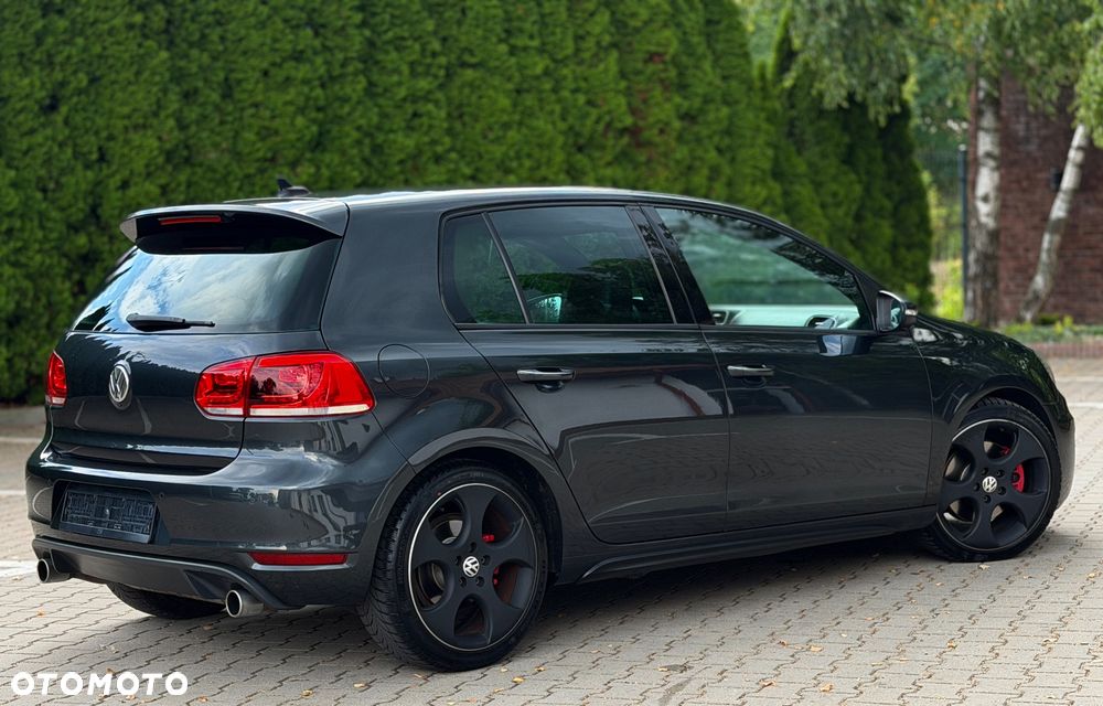Volkswagen Golf 2.0 GTI - 27