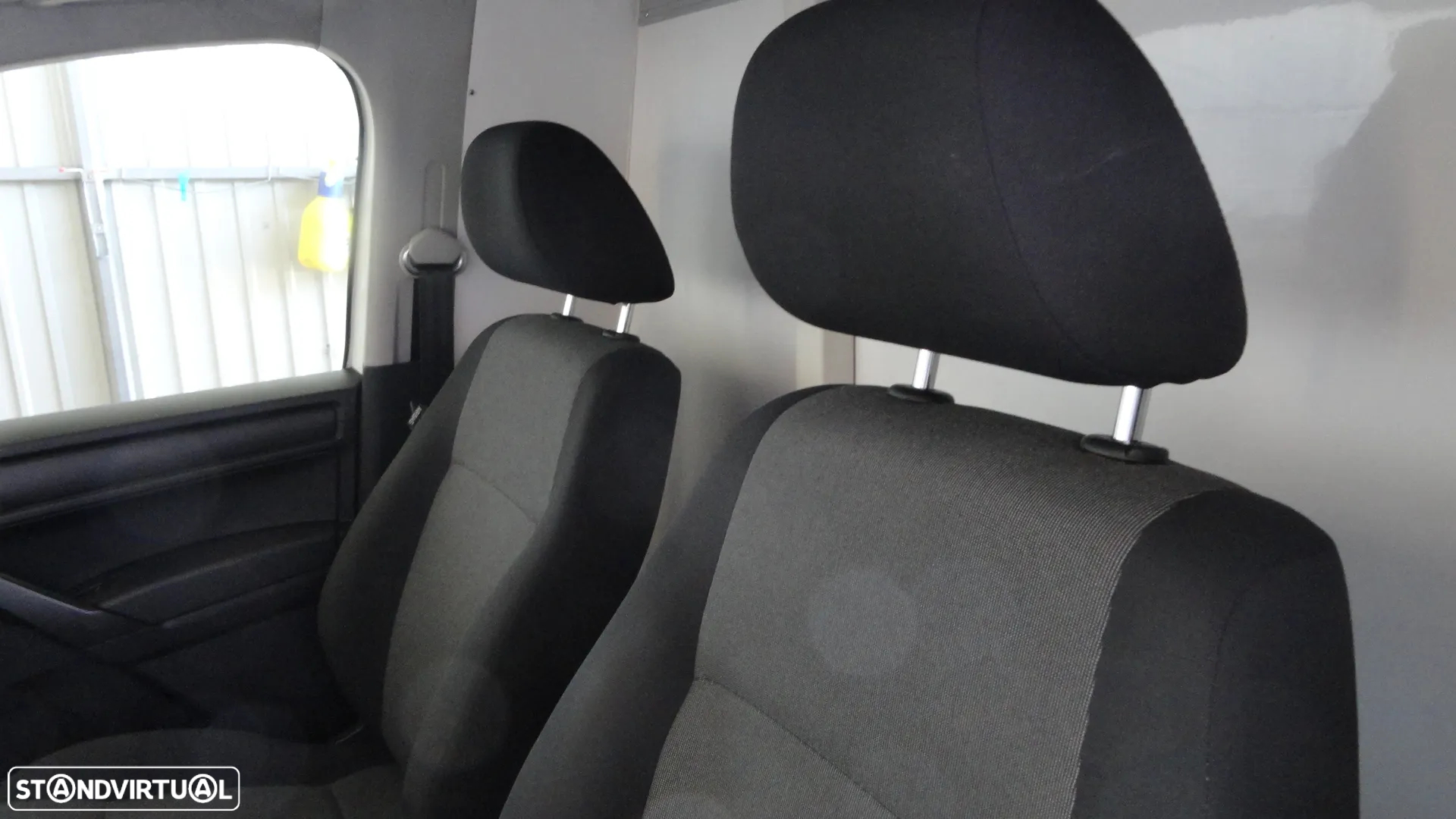 VW CADDY - 16