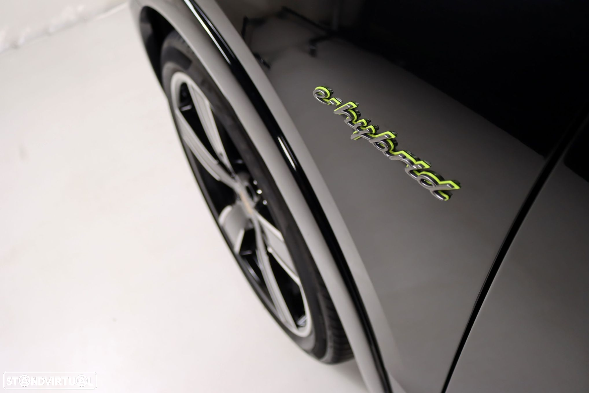 Porsche Cayenne Coupé E-Hybrid Platinum Edition - 9