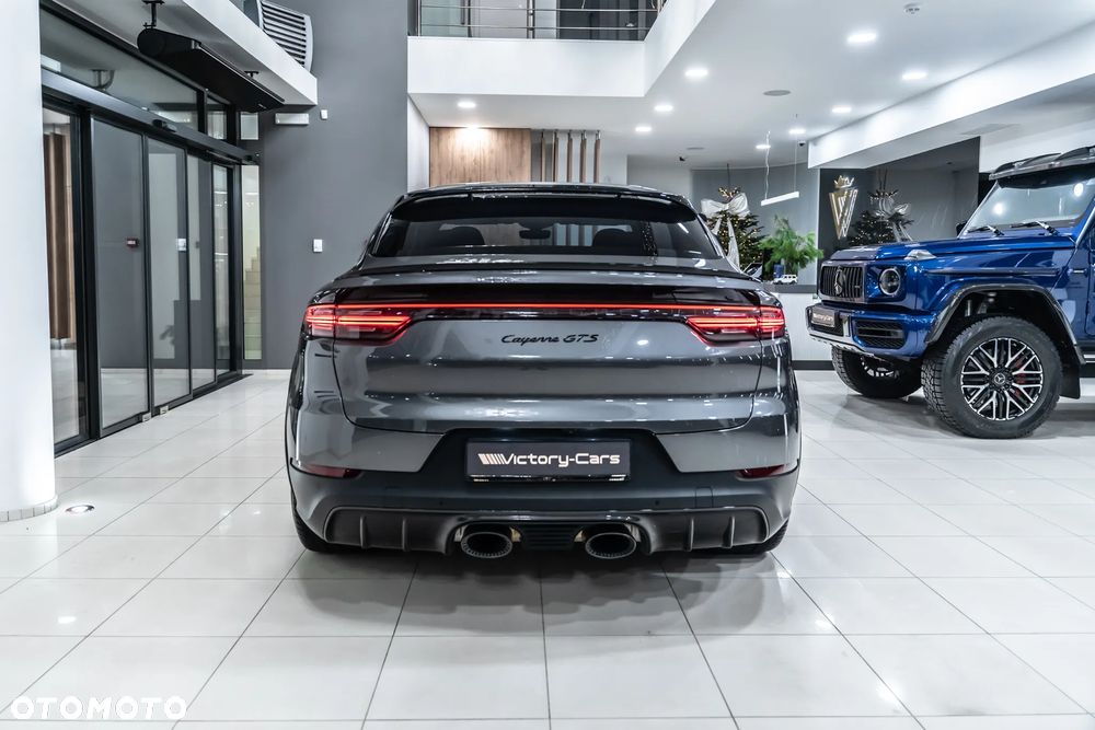Porsche Cayenne - 8