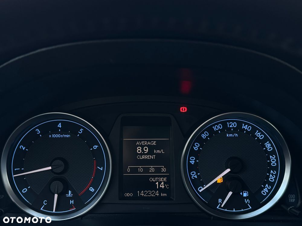 Toyota Auris 1.6 Premium Start - 17