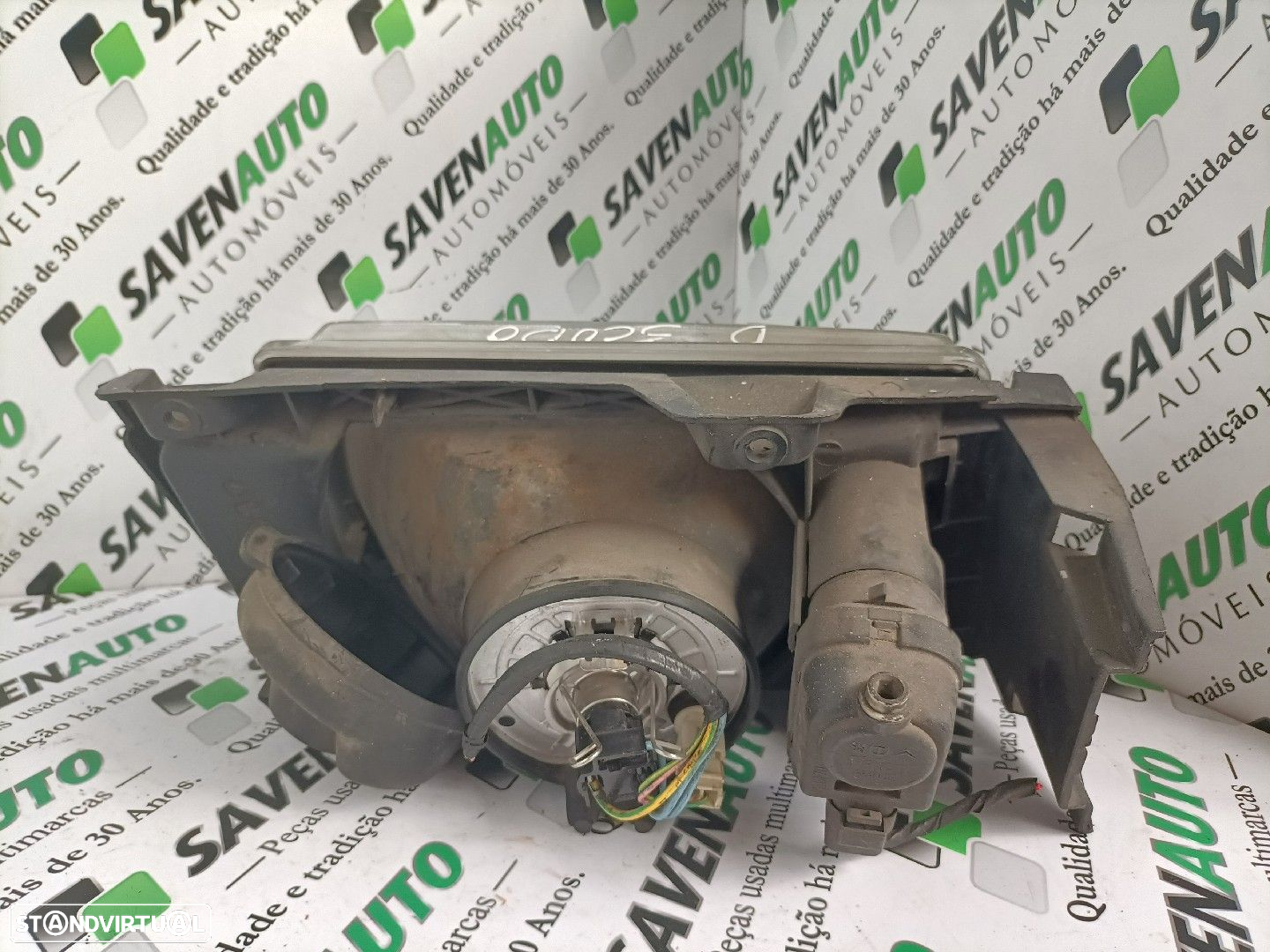 Farol Dto Fiat Scudo Caixa (220_) - 2