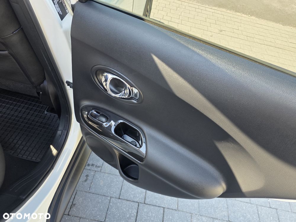 Nissan Juke 1.2 DIG-T N-Connecta - 16
