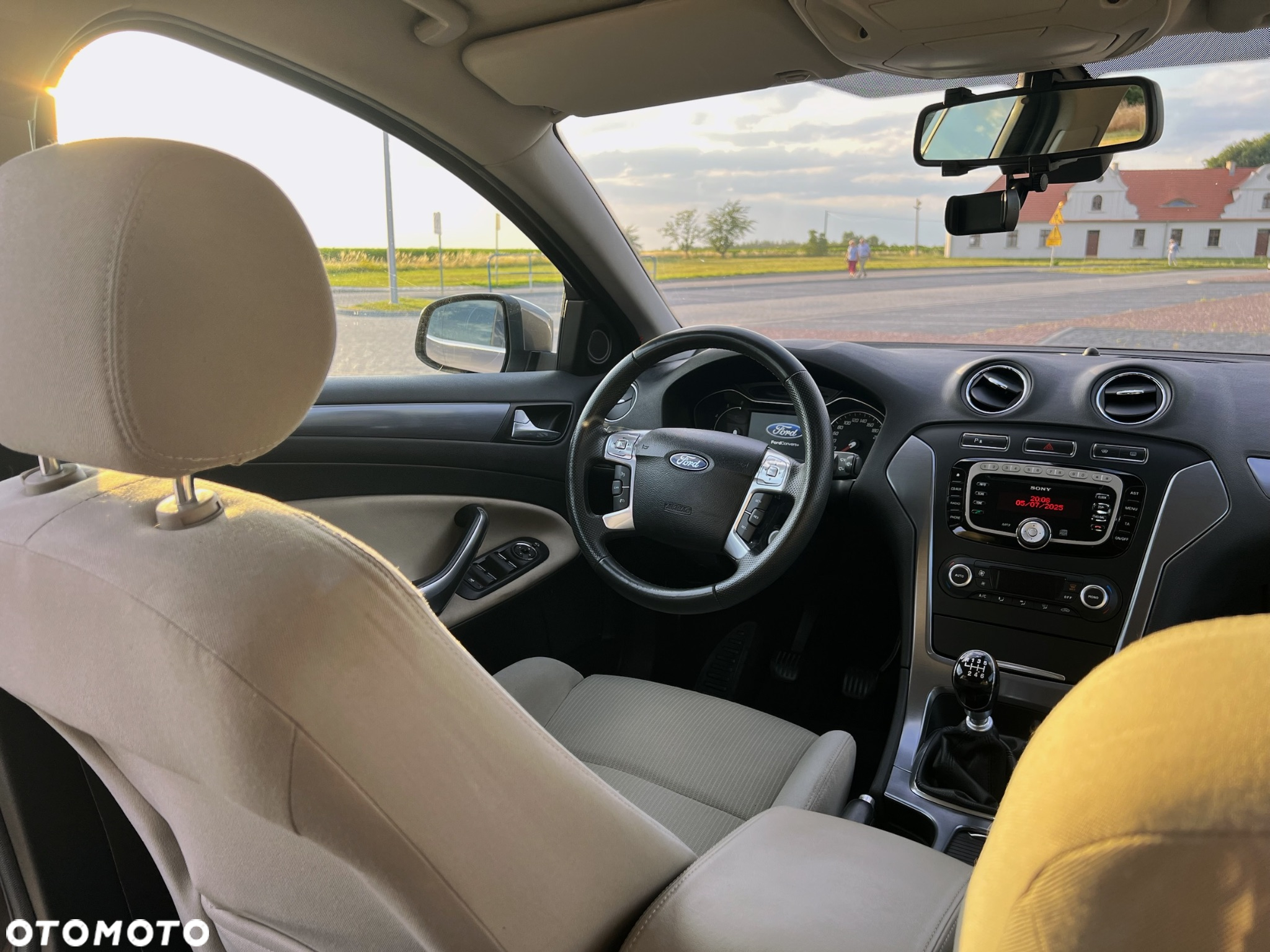 Ford Mondeo 2.0 TDCi Titanium X - 14