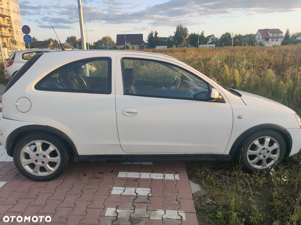 Opel Corsa - 2