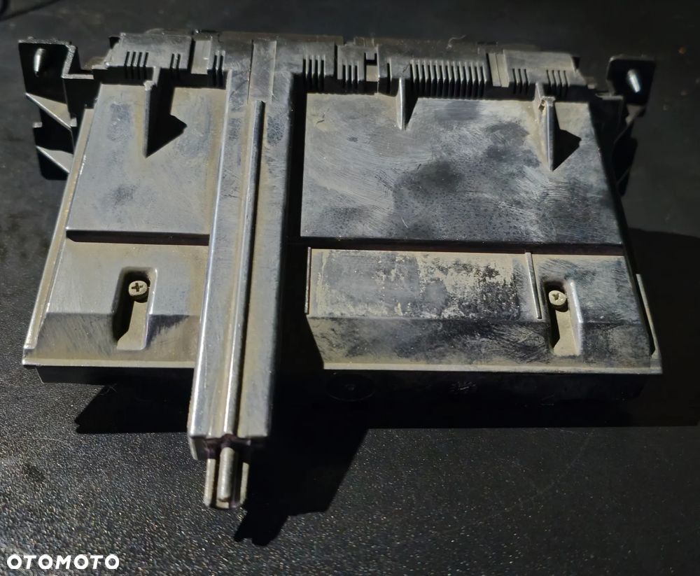 PANEL NAWIEWU KLIMATYZACJI KLIMATRONIK VW T5 MULTIVAN CARAVELLE - 2