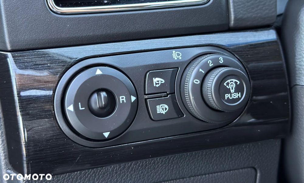 Chevrolet Captiva 3.0 4WD LTZ - 18