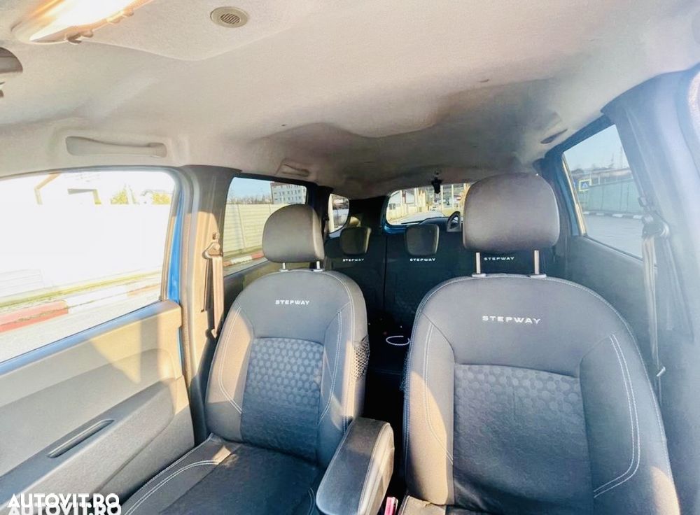 Dacia Lodgy 1.5 dCi Stepway - 12