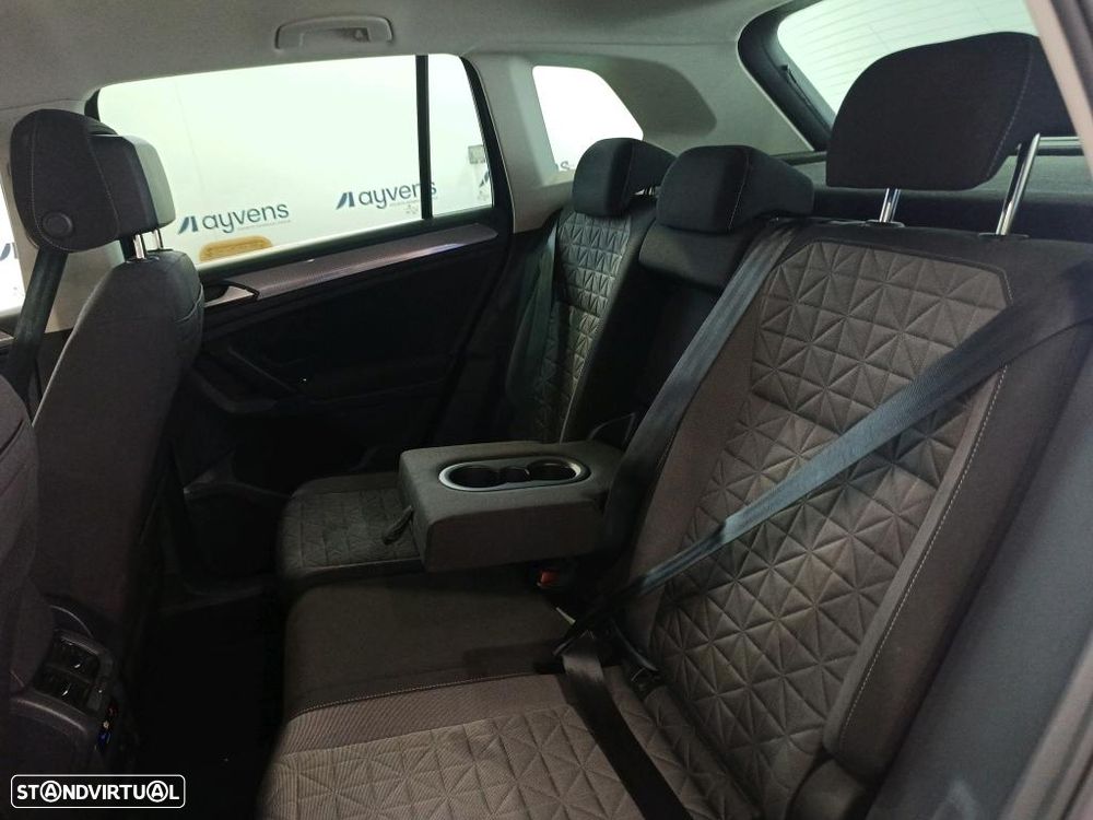 VW Tiguan 1.4 TSI eHybrid Conceptline DSG - 9