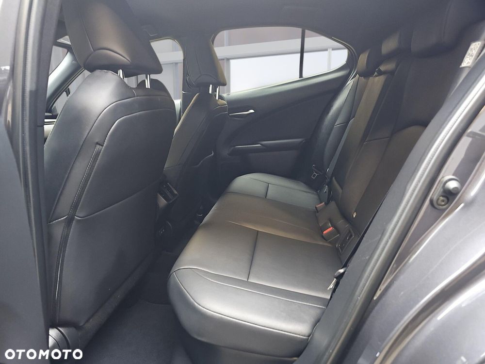 Lexus UX 250h GPF F Impression 2WD - 10