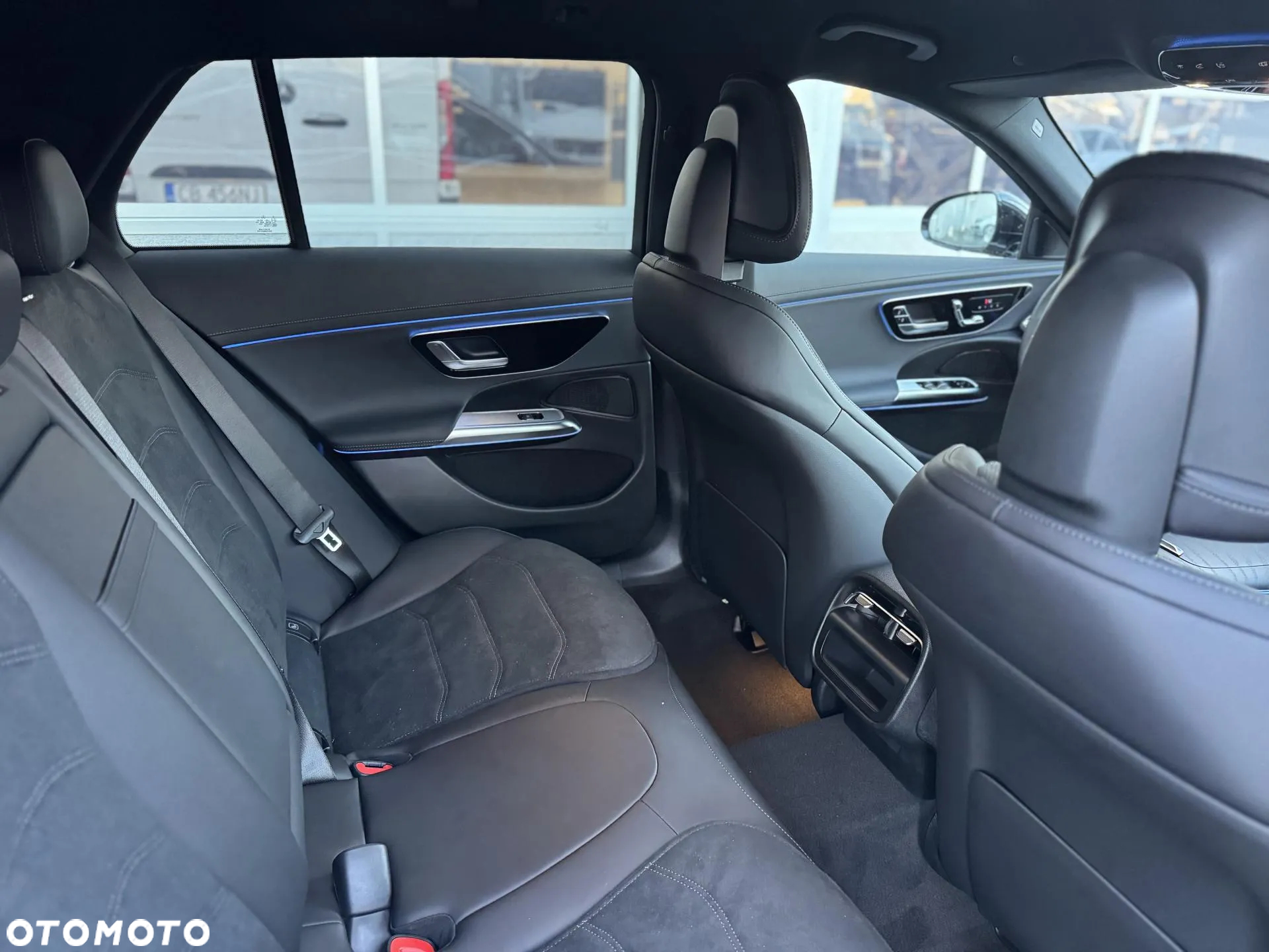 Mercedes-Benz Klasa E 220 d 4Matic 9G-TRONIC - 18