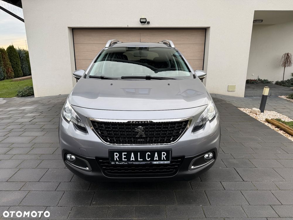 Peugeot 2008 BlueHDi 100 STOP & START Signature - 9