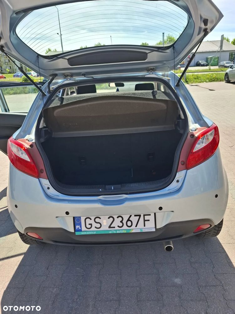 Mazda 2 - 8