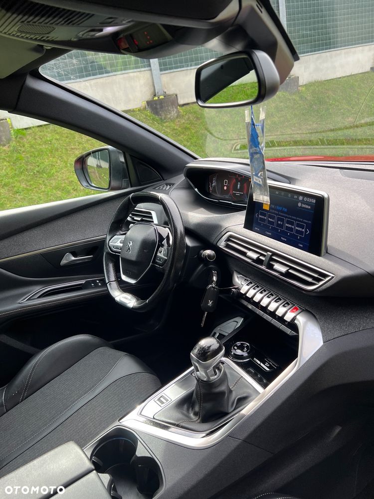 Peugeot 3008 1.5 BlueHDi GT S&S - 6