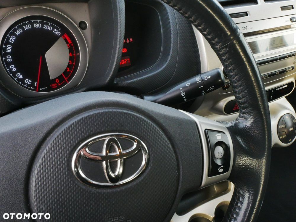 Toyota Urban Cruiser 1.4 D-4D 4x2 Life - 16