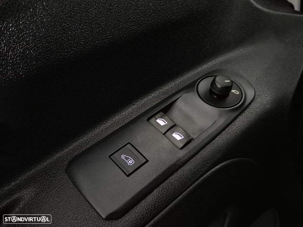 Toyota Proace City LONGA - 2021 | GARANTIA | 3 LUG - NACIONAL - 19