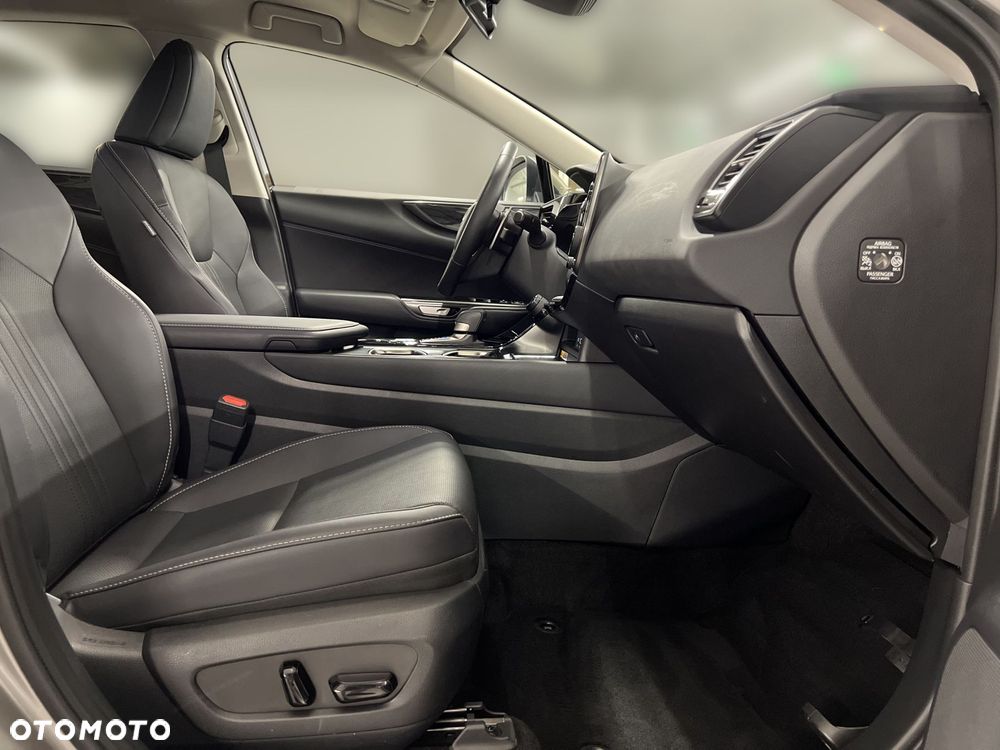 Lexus NX - 11