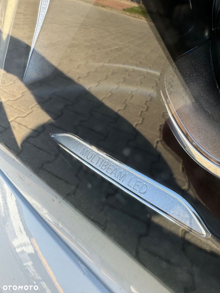 Mercedes-Benz Klasa E 220 d 9G-TRONIC - 12