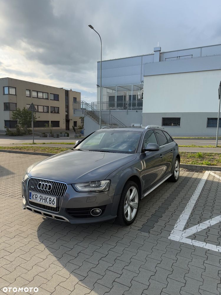 Audi A4 Allroad - 1