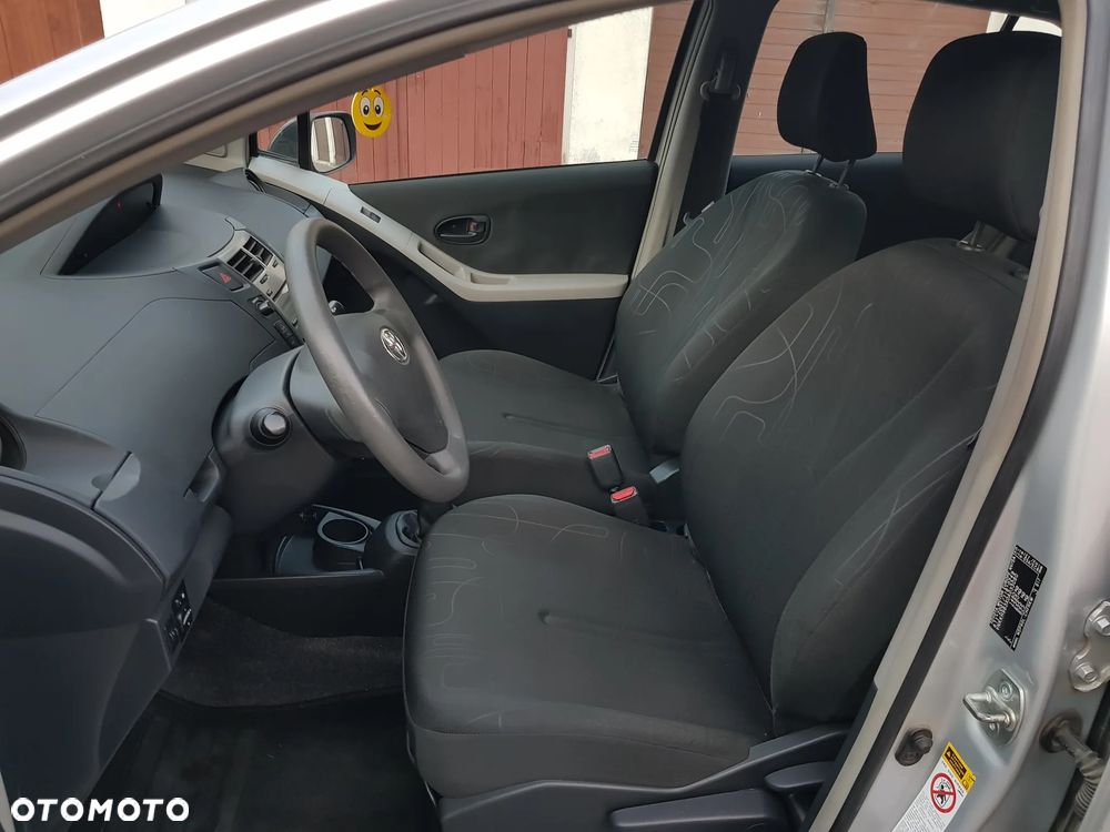Toyota Yaris 1.33 Luna - 7