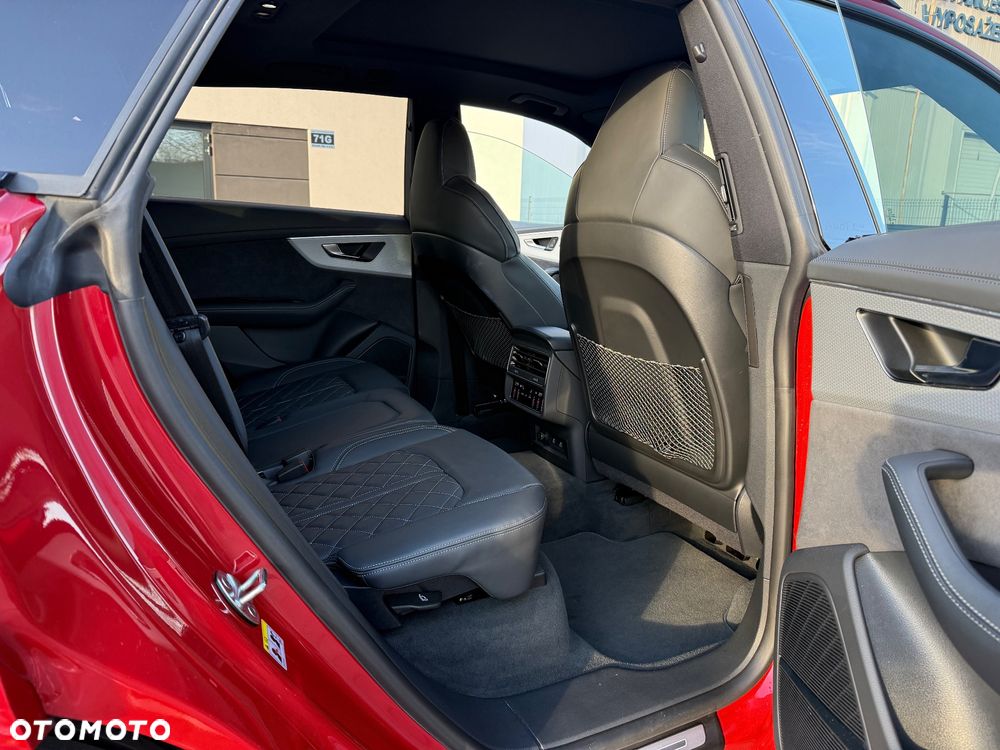 Audi SQ8 - 38