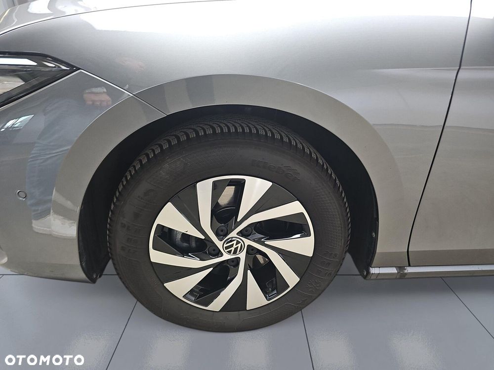 Volkswagen Passat - 34