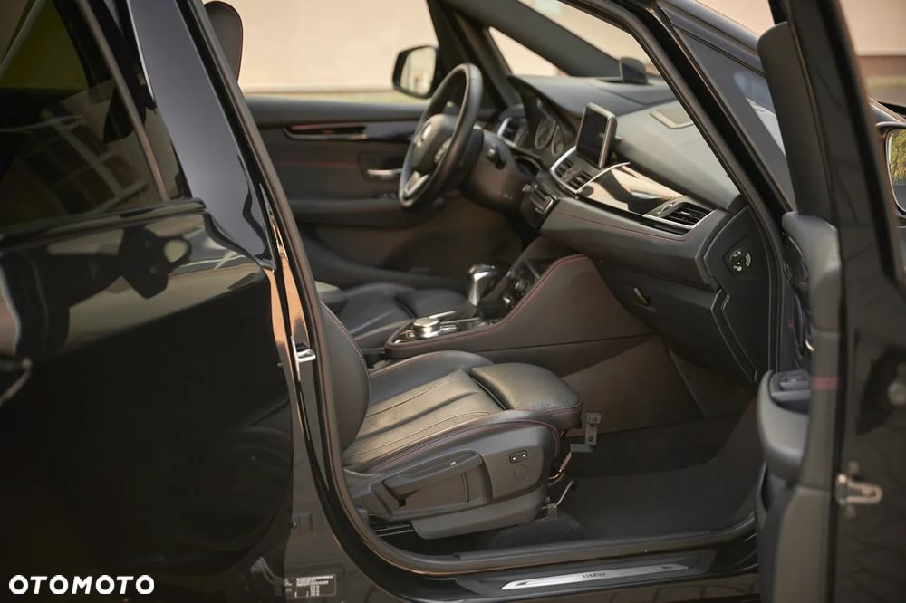 BMW Seria 2 218d Gran Tourer Sport-Aut Sport Line - 27