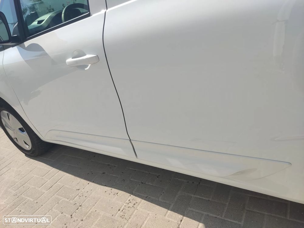 Nissan E-TOWNSTAR - 16