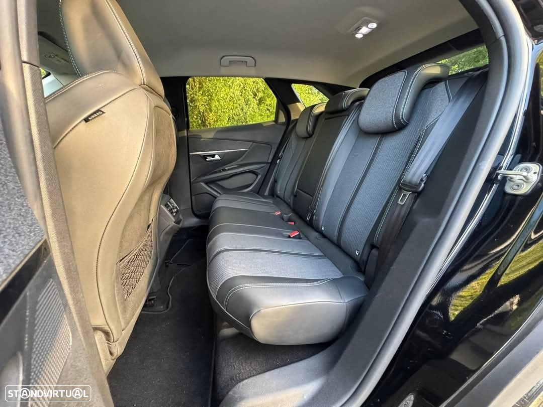 Peugeot 3008 1.5 BlueHDi Allure - 29