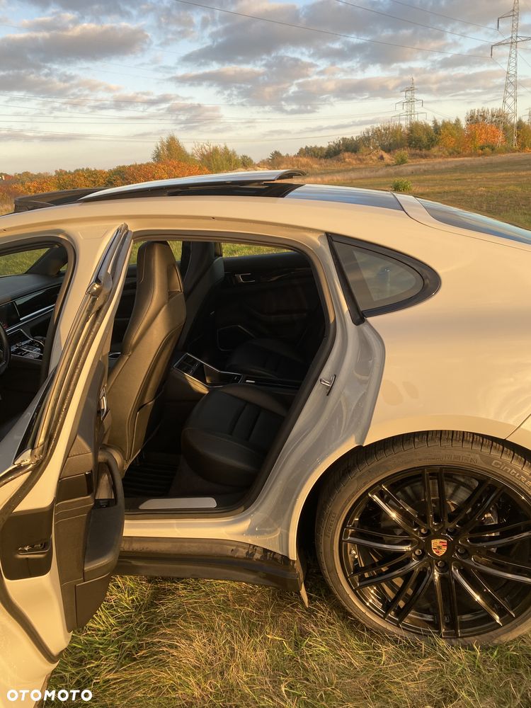 Porsche Panamera 4 - 5