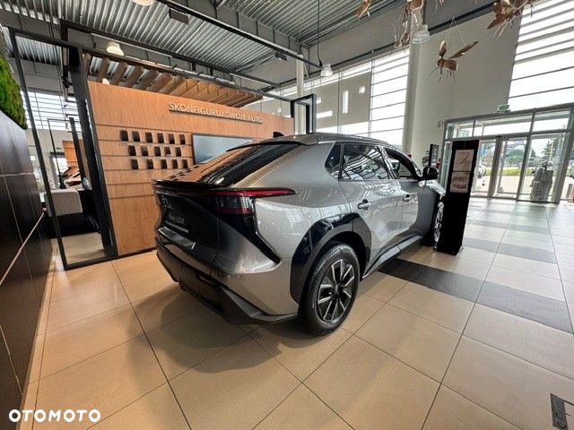 Toyota bZ4X 73.1kWh Style - 6