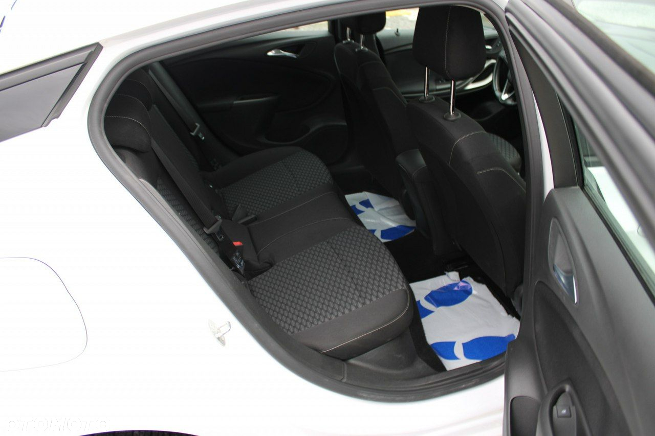 Opel Astra - 27