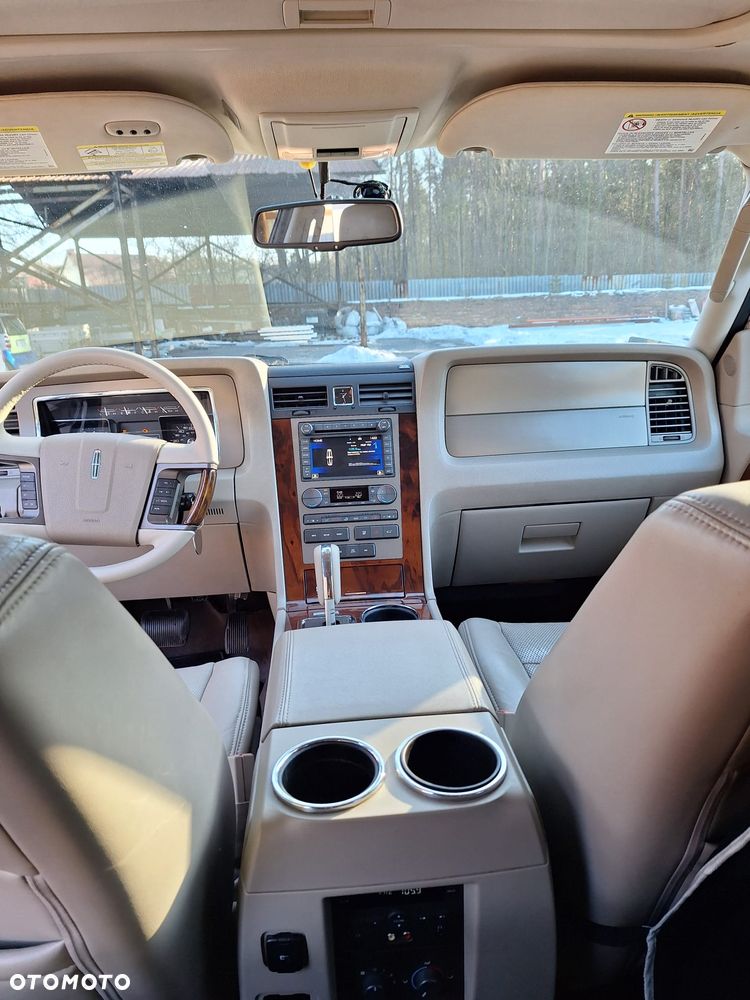 Lincoln Navigator 5.4 4x4 - 7