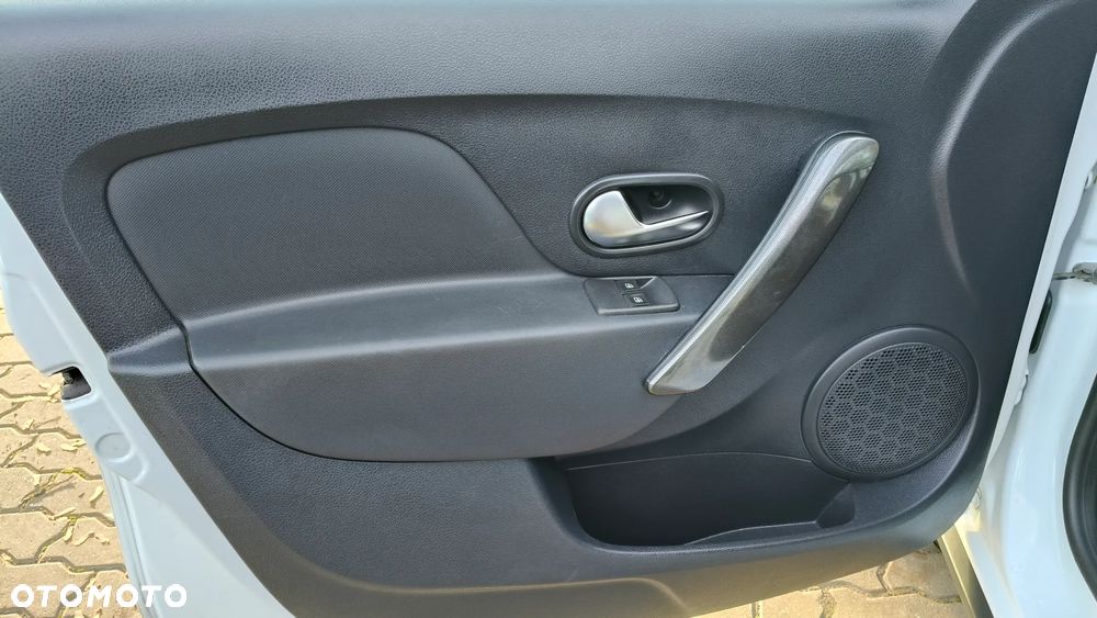 Dacia Sandero - 25