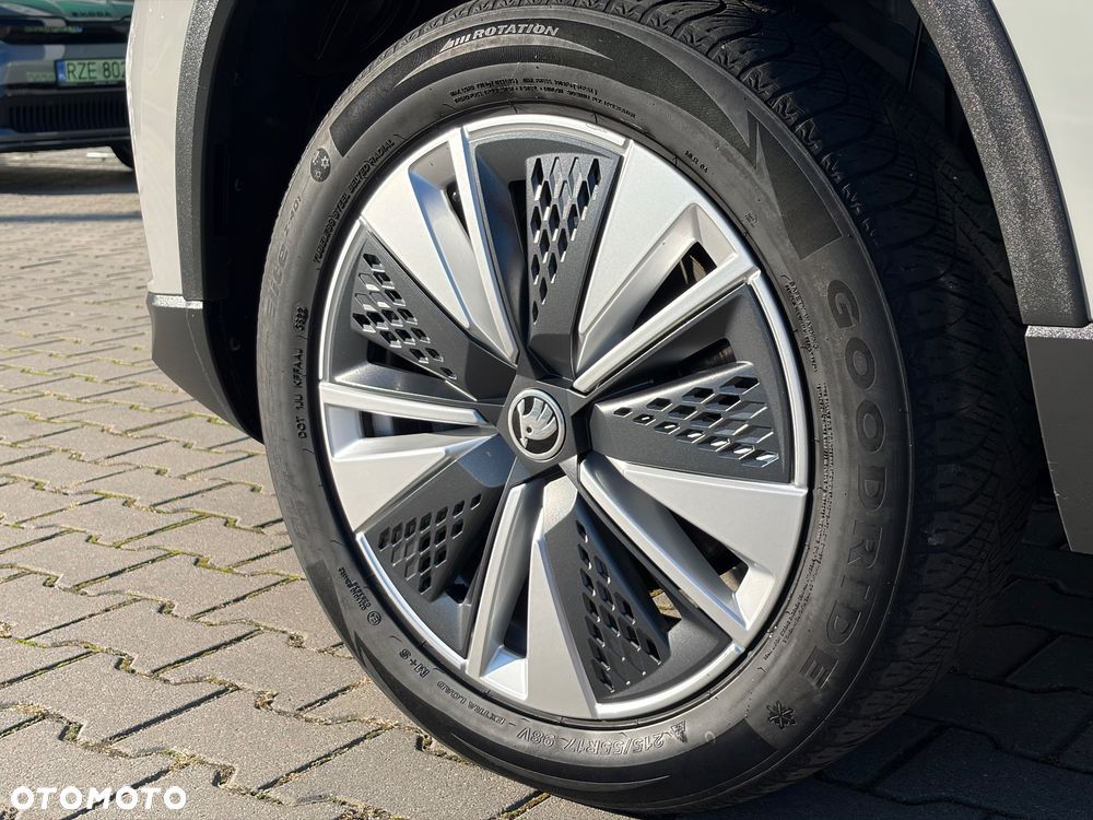 Skoda Karoq 1.5 TSI ACT GPF 4x2 Ambition - 32
