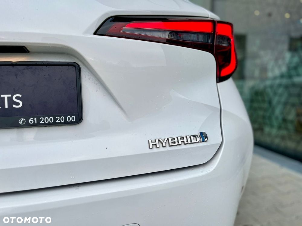 Toyota Corolla 1.8 Hybrid Comfort - 33