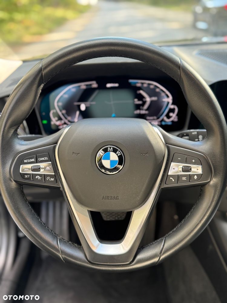 BMW Seria 3 330e Advantage sport - 29