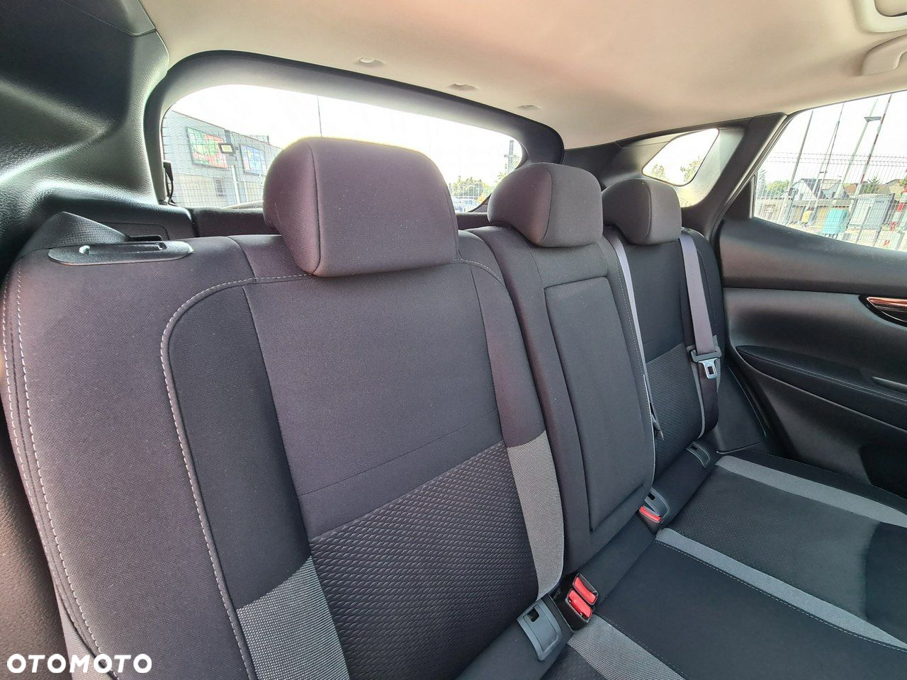 Nissan Qashqai - 25