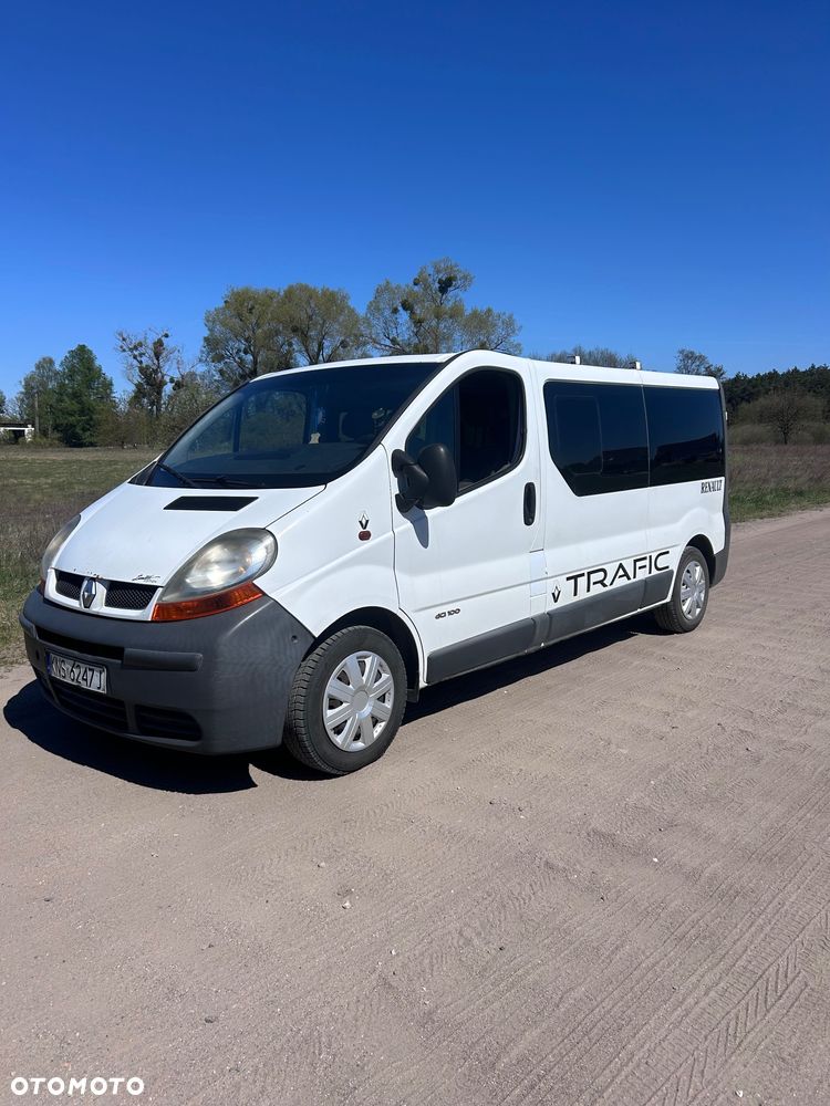 Renault Trafic - 1