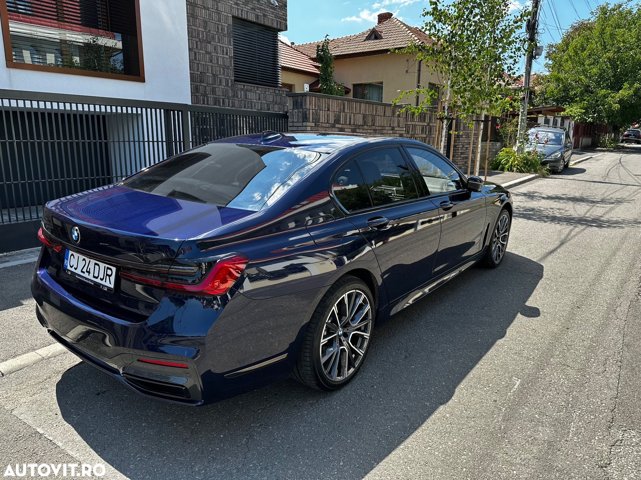 BMW Seria 7 730d xDrive MHEV - 8